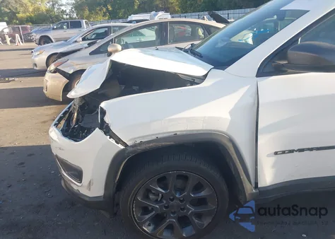 2021 Jeep Compass 80Th Anniversary 4X4 from USA, damaged, VIN 3C4NJDEB0MT595610